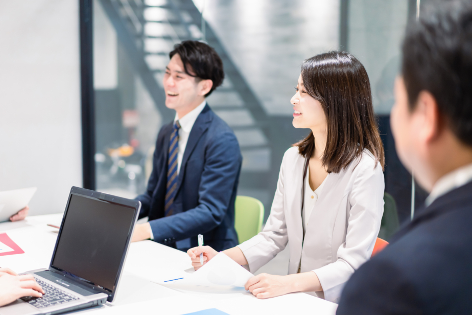 コーポレートサイト　制作事例　実績